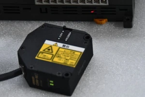 OMRON Z300-VC10EV3 VISUAL CONTROLLER+ Z300-S2 High-precision Displacement Sensor - Picture 1 of 12