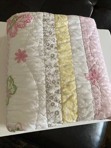 Trapunta culla bambini fienile ceramica farfalle fiori pois rosa bianco verde - Foto 1 di 8