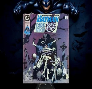 Batman #453: Dark Knight Dark City (Part 2, 1990) Quick S/H - Picture 1 of 2