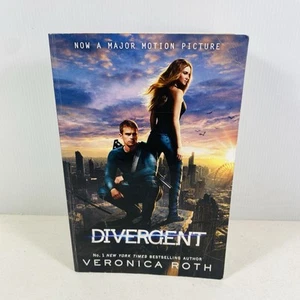 Divergent by Veronica Roth (Medium Paperback, 2014) Fantasy Science Fiction - Picture 1 of 7
