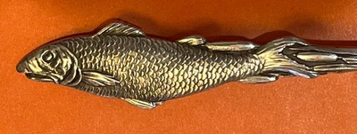 IMPRESIONANTE CUCHARA DE RECUERDO DE PLATA ESTERLINA DE PECES FIGURATIVOS DE 5-5/8” Foto 1 de 4