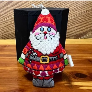 Adorno de Navidad vintage Courtney Davis Enesco Bucilla tela Santa Claus 1983 - Imagen 1 de 7