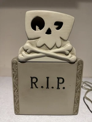 Calentador de cera raro descontinuado Gold Canyon Halloween “RIP” Foto 1 de 4