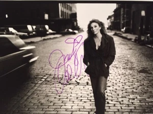 JUDY COLLINS SIGNED PHOTO BY PHOTOGRAPHER ANNIE LIEBOVITZ, 1993 - Picture 1 of 2