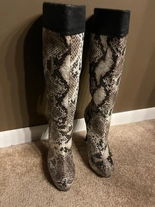 Charlotte Russe Faux Snake Skin Heeled Pointed Toe Boot Women’s (Size 8) - EUC.! - Picture 1 of 4