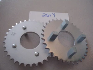 1EA NEW REAR SPROCKET CT70 ATC70 TRX70 SL70 XL70 CL70 32 TOOTH 420 CHAIN (251Y) - Foto 1 di 1