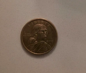 2000 D Sacagawea One Dollar Coin US Liberty Gold Color - Picture 1 of 2