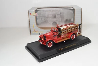 A56 1:32 SIGNATURE MODELS REO CAMION DEI POMPIERI 1928 BROOKS ENGINE LADDER T... - Immagine 1 di 4
