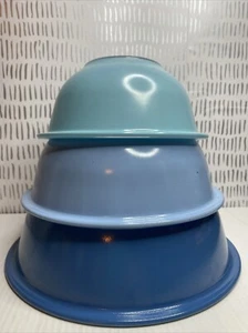 Pyrex Vintage Moody Blues Clear Bottom Nesting Mixing Bowls 322 323 325 Set of 3 - Picture 1 of 12
