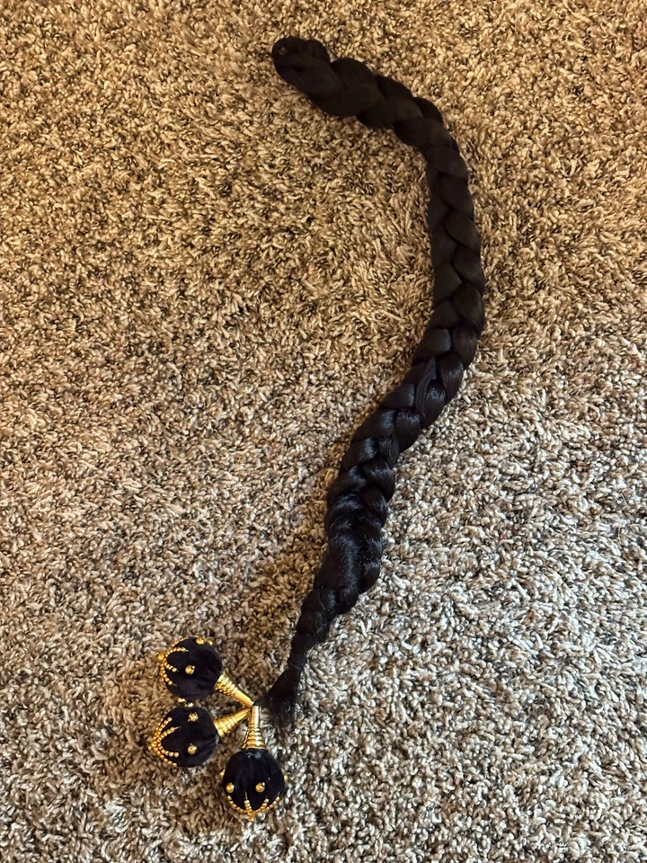 Peluquería de danza clásica india con 3 Chotis usado en danza Bharata Natyam Foto 1 de 1