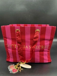 Victoria’s Secret pink Tote bag with limited edition keychain - Bild 1 von 9