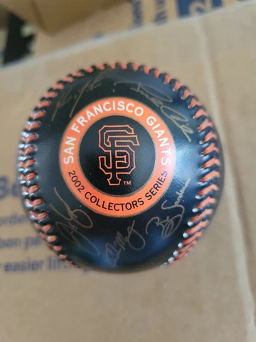 SF GIANTS 2002 Collectors Series BASEBALL  - Great Condition Cover