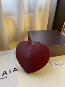 Alaia Le Coeur Ledertasche in Herzform - Rot - Bild 1 von 8