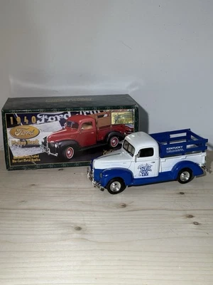 Kentucky Wildcats Ertl Diecast Limited Edition 1:25 Scale 1940 Ford Pickup Truck - Image 1 of 4