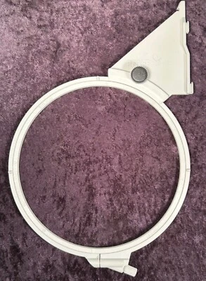 PFAFF Creative 120x115 mm Embroidery Round Hoop for 2124,2140,2170,2134,2144 - Image 1 of 3