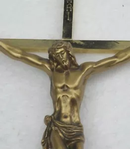 Crucifijo De Colección Colgante Latón Jesucristo Cruz Mediados de Siglo Arte Clásico Moderno - Imagen 1 de 5