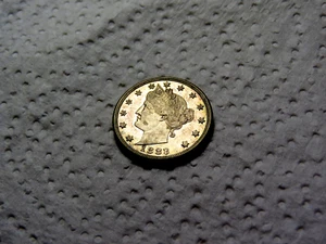 Nice Original Brilliant Uncirculated 1883 Liberty "V" Nickel  D10 - Picture 1 of 2