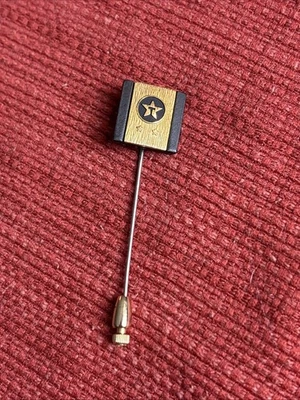 Pin Vintage Texaco Gas Y Aceite Dos Estrellas Tono Dorado Y Negro Foto 1 de 4