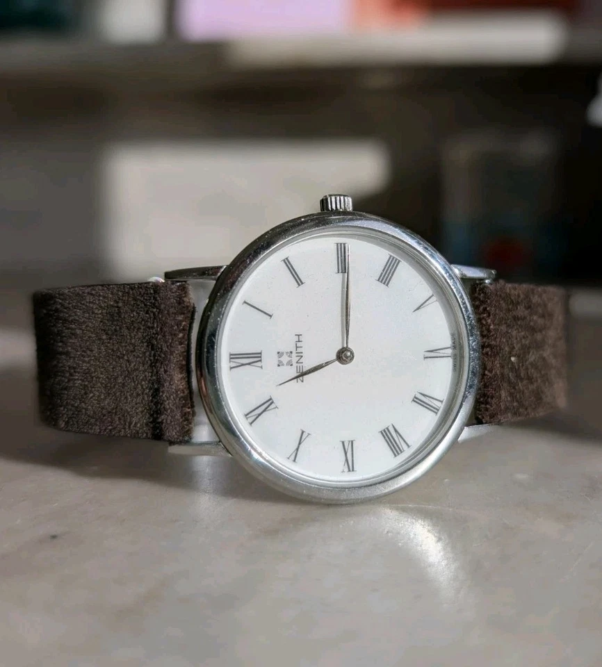 vintage zenith watch  - Image 1 of 4