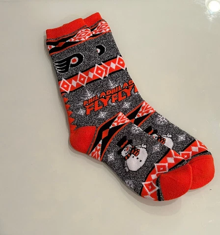 Philadelphia Flyers Holiday Socks Cover