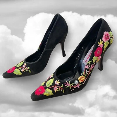 Vintage Y2K Arleen C Black Suede Colorful Floral Beaded Embroidery Heels Shoes 7 - Image 1 of 4
