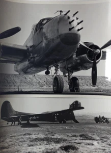 Aereo militare aliante aereo da combattimento lotto di 2 foto lucide 8x10 - Foto 1 di 5