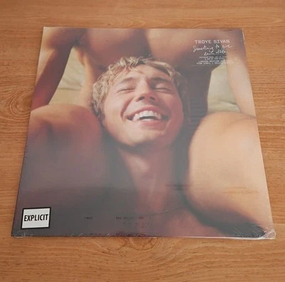 Something To Give Each Other Troye Sivan Limited Edition Gatefold Pink LP Vinyl - Imagem 1 de 2