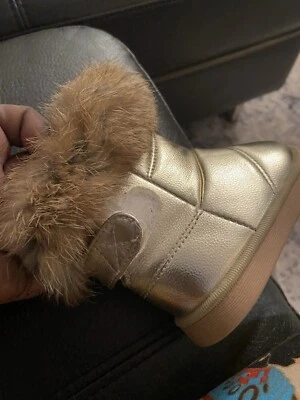 Botas infantis femininas com detalhes de pele sintética  - Imagem 1 de 4