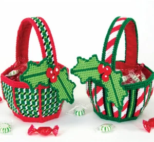 Mary Maxim Holiday Baskets Plastic Canvas Kit - Picture 1 of 1
