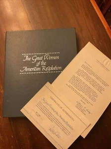 1974 Franklin Mint Great Women of the American Revolution Book and 32 Medals - Picture 1 of 6