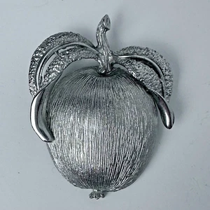 Broche prendedor Sarah Coventry vintage tono plata manzana delicia accesorio de moda I - Imagen 1 de 23