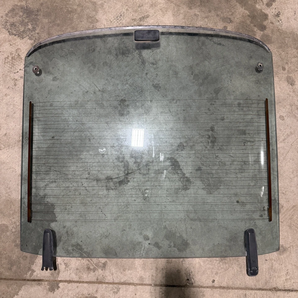 79-85 Mazda RX7 Rear Hatch Window Glass SA FB Trunk Back LOCAL PICKUP: COLORADO - Image 1 of 4
