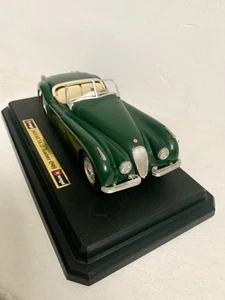 Burago Jaguar XK 120 roadster (1948) - scala 1/24 Modellino Auto - Foto 1 di 5