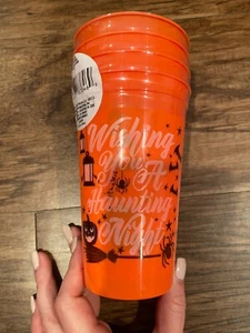 TRICK OR TREAT plastic 19.2 fl.oz.party drinking cups 4-pack Halloween - Picture 1 of 1