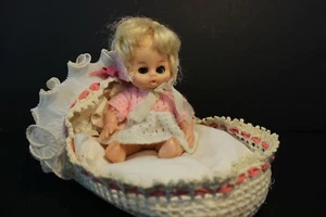 Vintage - Baby Doll in Pink & White Handmade clothing and Matching Bassinet - Picture 1 of 8