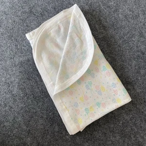 Vintage Pastell Herzen Luftballons Thermo Waffelmuster Babydecke 32” x 32” grün - Bild 1 von 9
