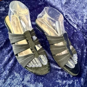 Antonio Melani Black Patent Leather & Canvas Low Wedge Mules/Sandals - Size 8.5M - Picture 1 of 13