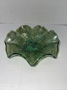 Vintage Imperiale Carnevale Vetro Verde 8" Basso Increspato Ciotola Uva - Foto 1 di 11