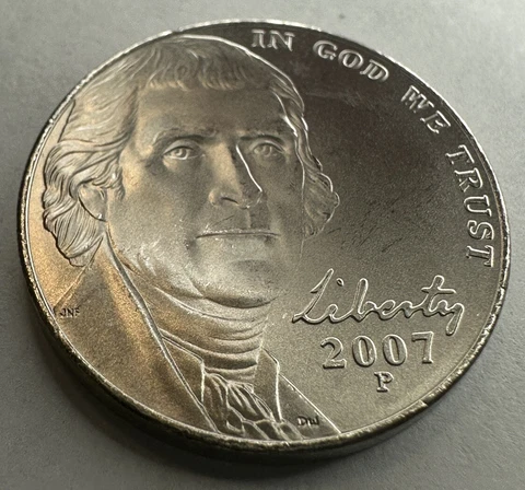 2007-P Jefferson Nickel 5cent Coin from US Mint Satin Set. Uncirculated Cover