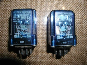 Deltrol 8 pin relay 20108-82 (24vac,10Amp) Quantity of 2 - Picture 1 of 2