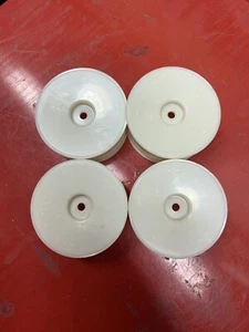 Vintage RC Proline Touring Car Wheels 24 mm White (set of 4) 2650W - Picture 1 of 5