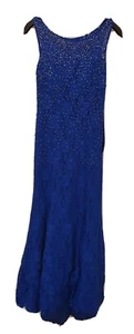 Abendkleid mit Spitze Und Perlen - Bild 1 von 5