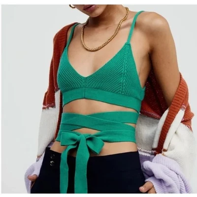 Suéter corto envolvente tejido acanalado Joan verde For Love & Lemons 2X Boho Festival Foto 1 de 4