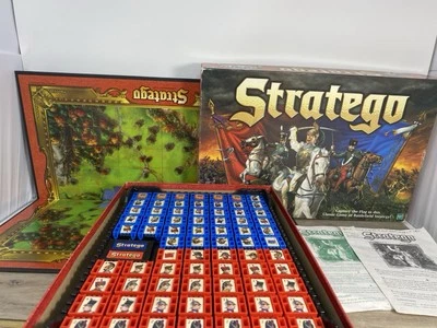Juego de mesa Stratego 1999 Hasbro Battlefield Game - Completo  Foto 1 de 4