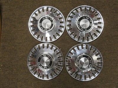 Dodge Dart 1964 13" cubiertas de rueda tapacubos juego de 4 bonitos Foto 1 de 4