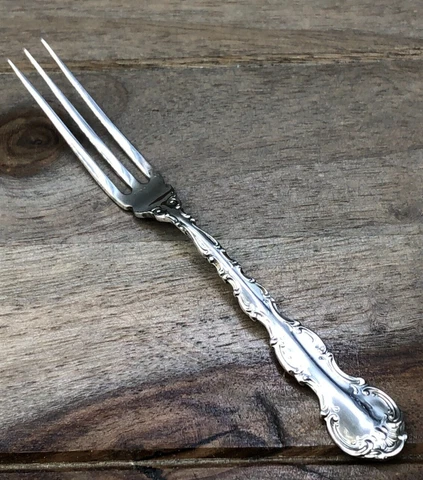 Strasbourg by Gorham Sterling Silver individual Strawberry Forks 4 5/8" Cover