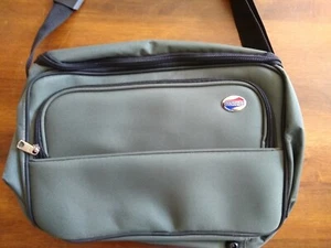 VTG American Tourister Olive Green Canvas Bag Hanging Toiletries OR Carry On NOS - Picture 1 of 22
