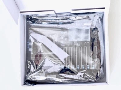 Gigabyte MW51-HP0 LGA 2066 Xeon DDR4 ECC M.2 U.2 USB 3.1 Workstation Motherboard - Image 1 of 4