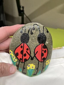 Cute Hand Painted River Stone Rock Lovely Ladybugs Home Garden Flowerbed Decor - Picture 1 of 3