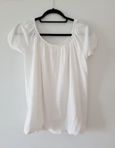 ESPRIT niedliche weiße Bluse mit Spitzensaum Gr. M - Bild 1 von 3